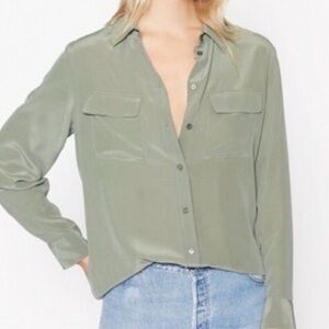 Equipment Femme Slim Signature Dress Shirt Olive Sage Medium 100% Silk